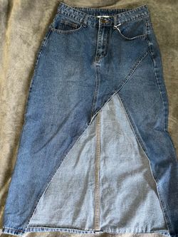 Women’s skirt size medium