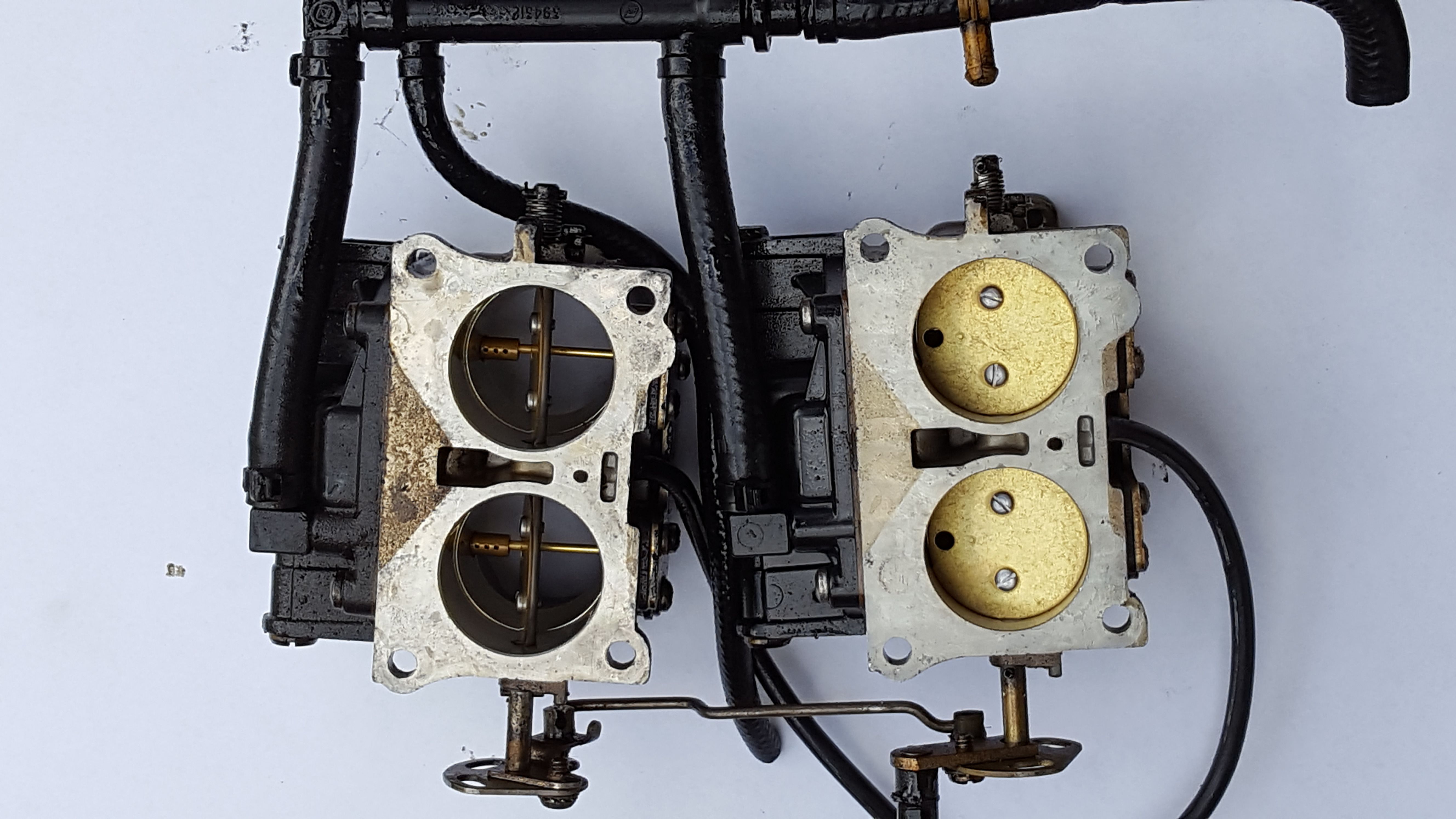 Johnson 110 HP V4 2stroke outboard carburetors for Sale in Garden