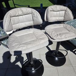 Adjustable Height Swivel Bar Stools 