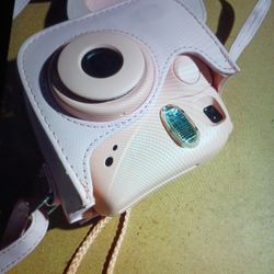 FUJI INSTAX MINI 7 PLUS CAMERA PINK W/CARRYING CASE & SLING