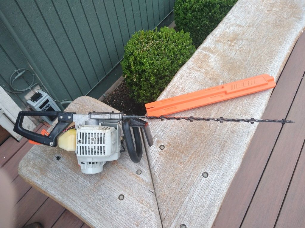 Echo HC150 Hedge Trimmer for Sale in Enumclaw, WA OfferUp