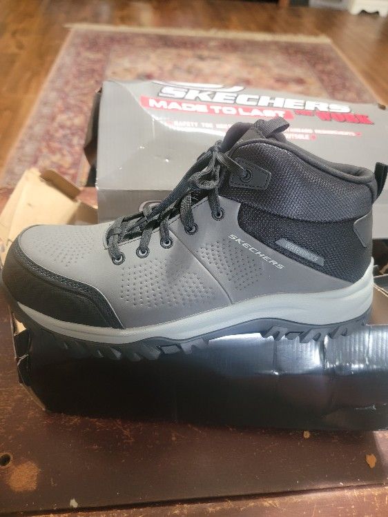 Skechers