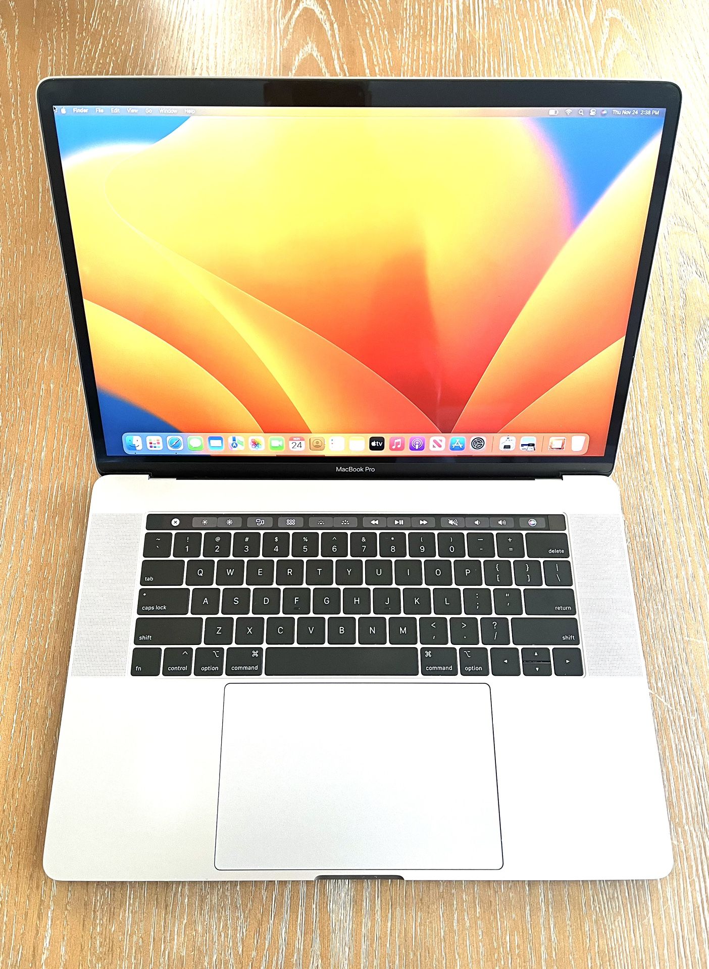 Apple MacBook Pro 15” TouchBar Spring Sale Photoshop FinalCut