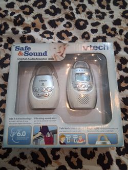 VTech Safe & Sound Digital Audio Baby Monitor DM221