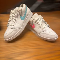 Jordan 1 Low White Neon (GS)