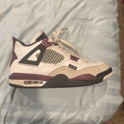 Jordan 4 PSG
