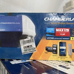 Chamberlain 1-1/4 Hp Belt Drive Garage Door Opener