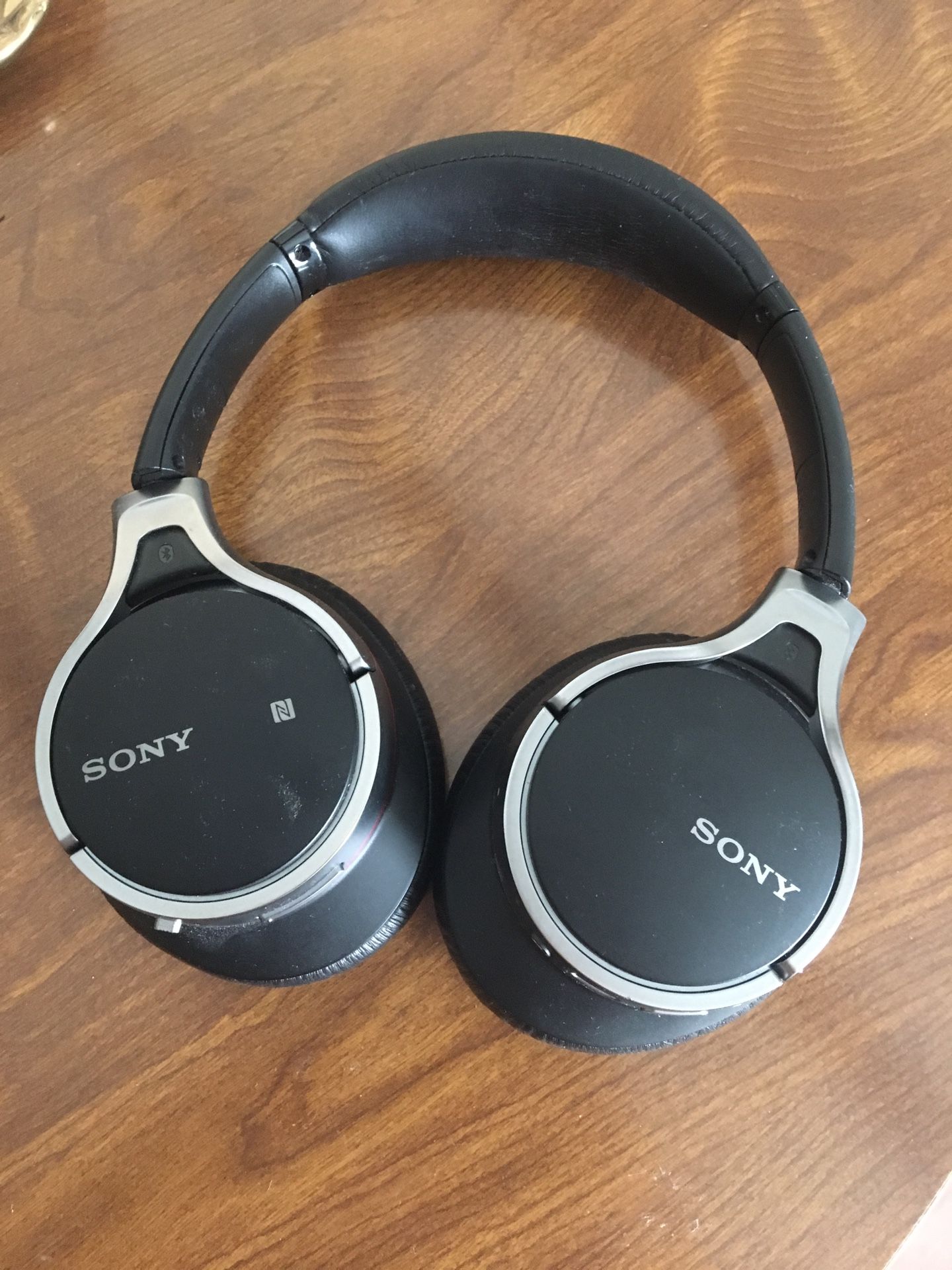 Sony Bluetooth Headphones MDR10RBT