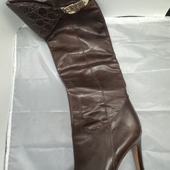 Gucci Boots Size 7.5 Woman’s