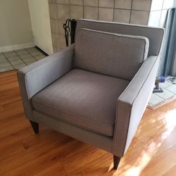 *** Crate & Barrel Arm Chair ***