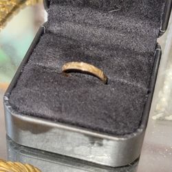 Size 4.25 14k Gold ring