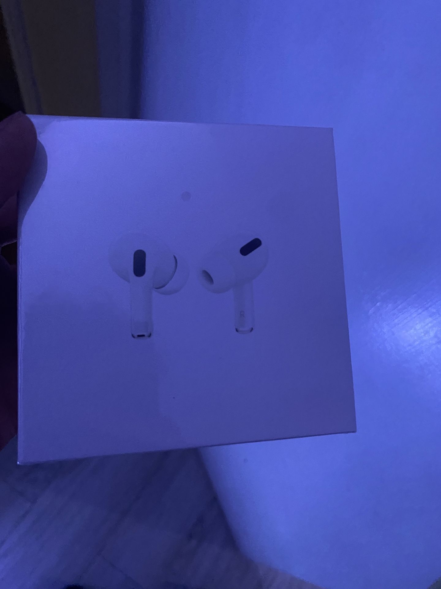 AirPods Pro *SEND OFFERS*
