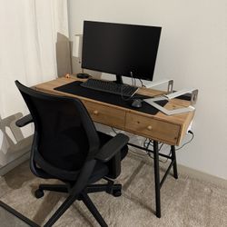 Desk With Monitor & Dock