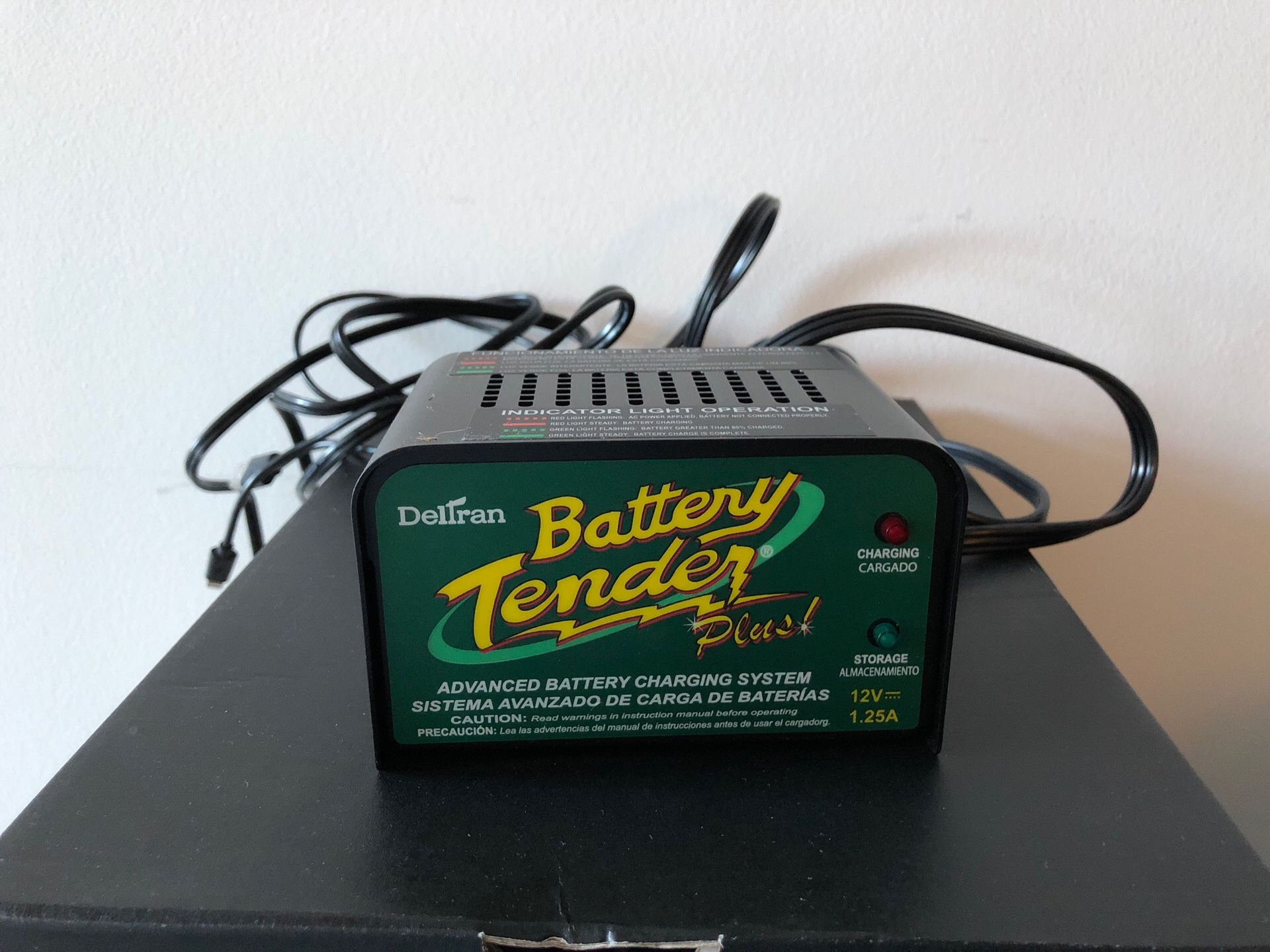 Deltran Battery Tender - like new