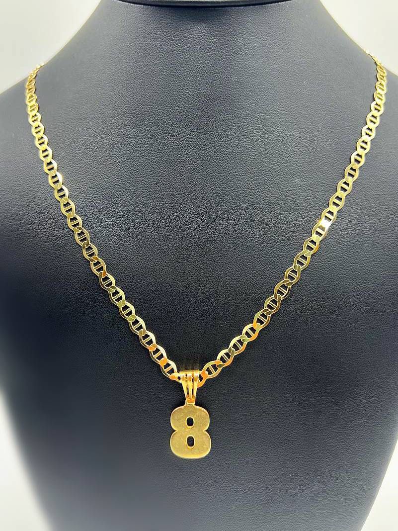 10k solid gold Mariner necklace chain with number "8" pendant made of 10k solid gold
