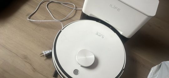 ILIFE Robot Vacuum with Charging Dock