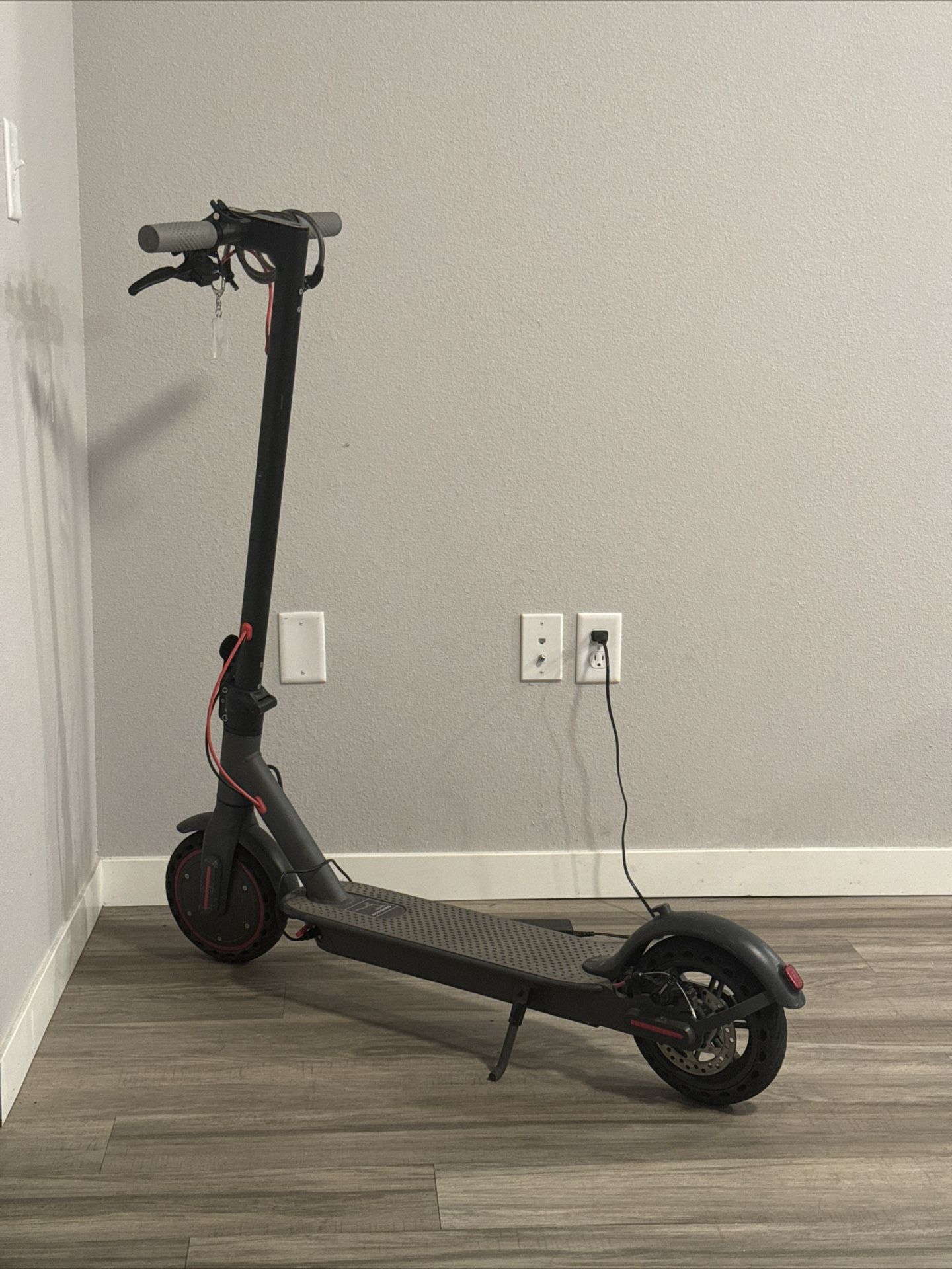 Electrical scooter for adults