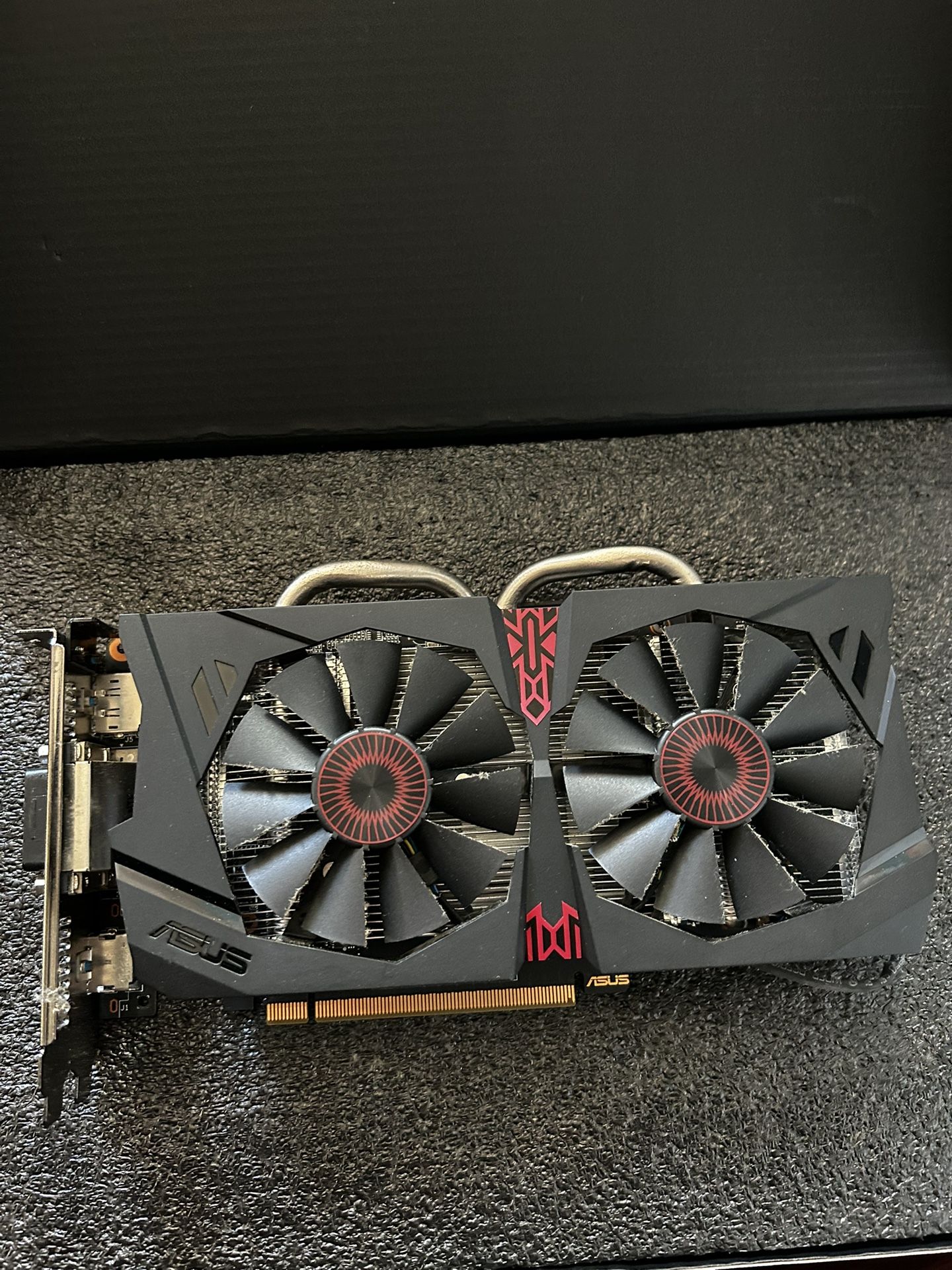 Geforce GTX 950 - 2GB