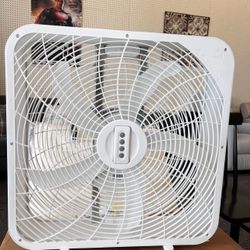 20 in. Box Fan - Quiet, Efficient Cooling, New