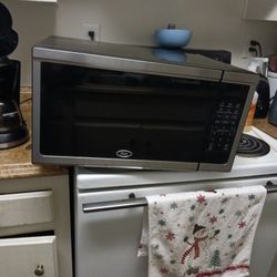 Oster Microwave 