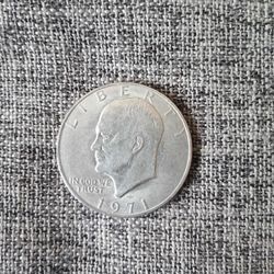 1971 One Dollar Silver Liberty Eisenhower Coin Flying Eagle No Mint mark