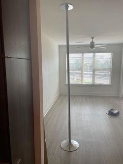 Dance Pole New $100