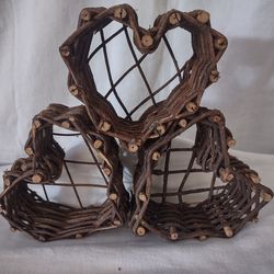 3 ❤️ heart-shaped woven twig branches all 3 for $5.00