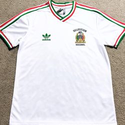 Mexico National Team 85  Retro Soccer Kit