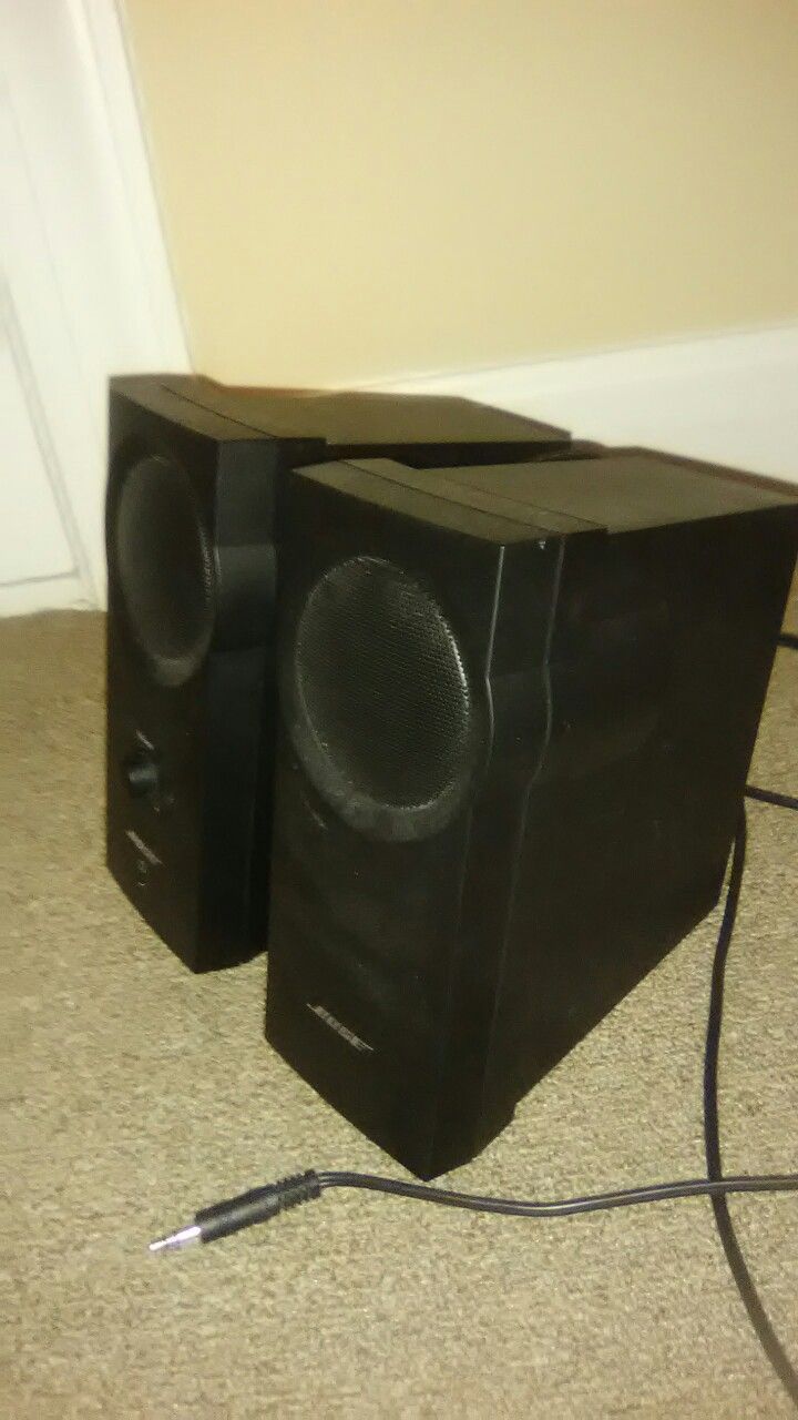 Bose 2 Companion Speakers