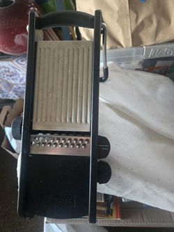 VEGGIE SLICER