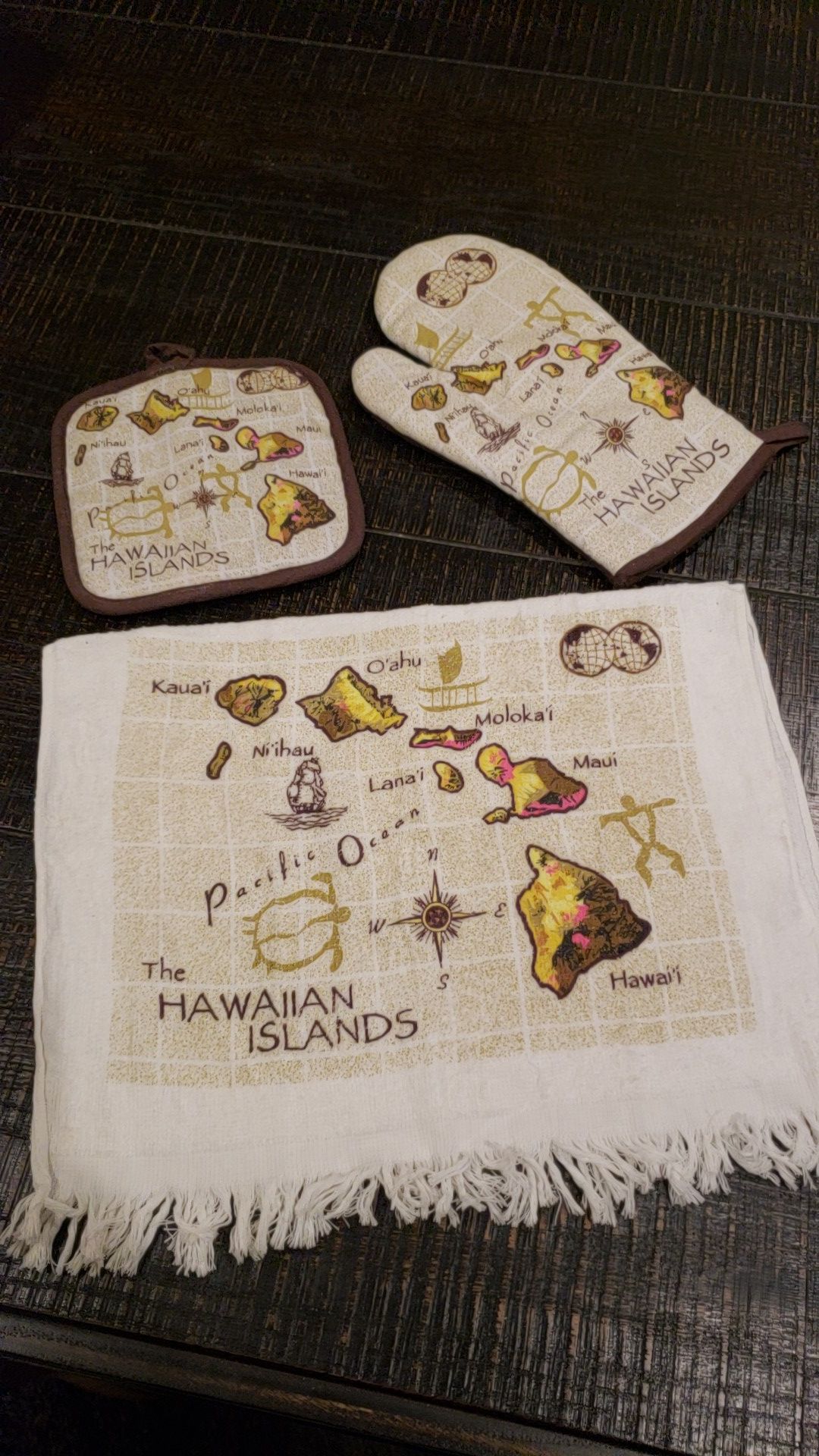 HAWAII OVEN MITT & KITCHEN TOWEL SET