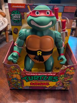 Teenage Mutant Ninja Turtles Giant Raphael Classic Figure Reissue