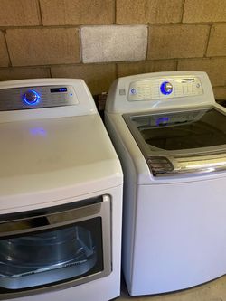 Washer and gas dryer