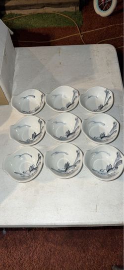 Set of 9 Asian Ceramic Bowls Blue White