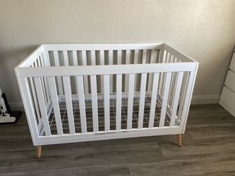 Baby Crib-Delta Children Jordan 4-in-1 Convertible Crib - Bianca White