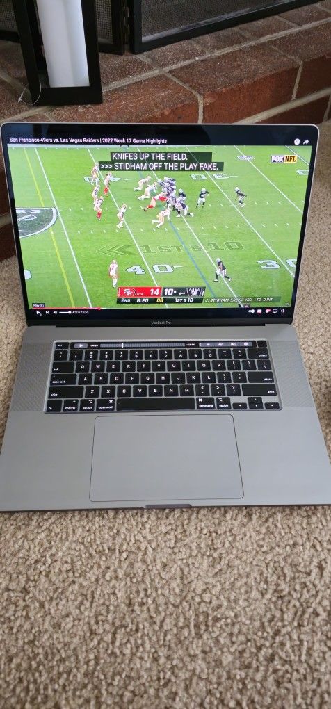 EXCELLENT CONDITION MACBOOK PRO 2019 A2141 MODEL