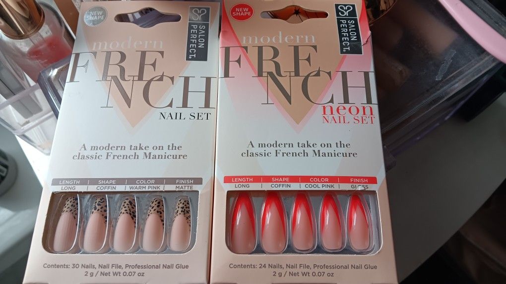 BRAND NEW SALON PERFECT NAILS