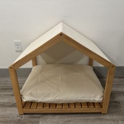 Indoor/Outdoor Dog House