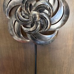 New Garden Spinners Stake 30 “H