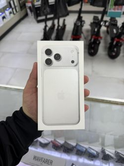 iPhone 17 Pro Max Unlocked 256GB! Finance For $50 Down Payment!! 