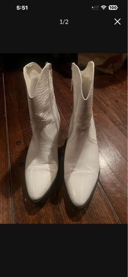 Boots size 7