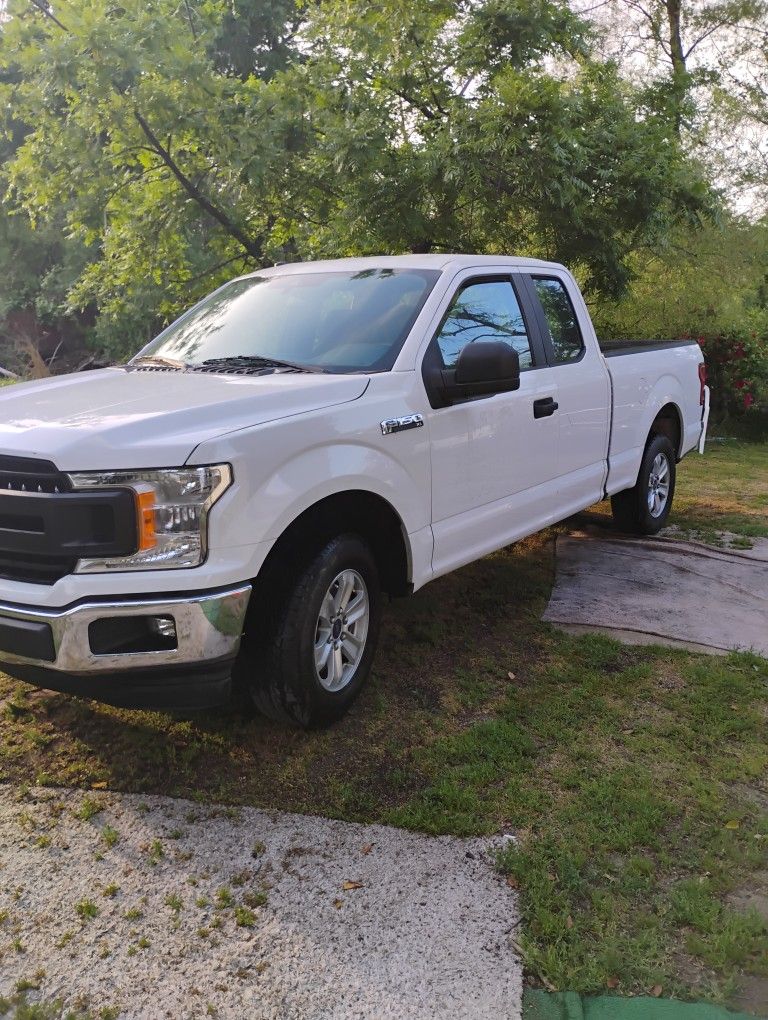 Ford F-150 2019 With 65 000 Miles Clean Title