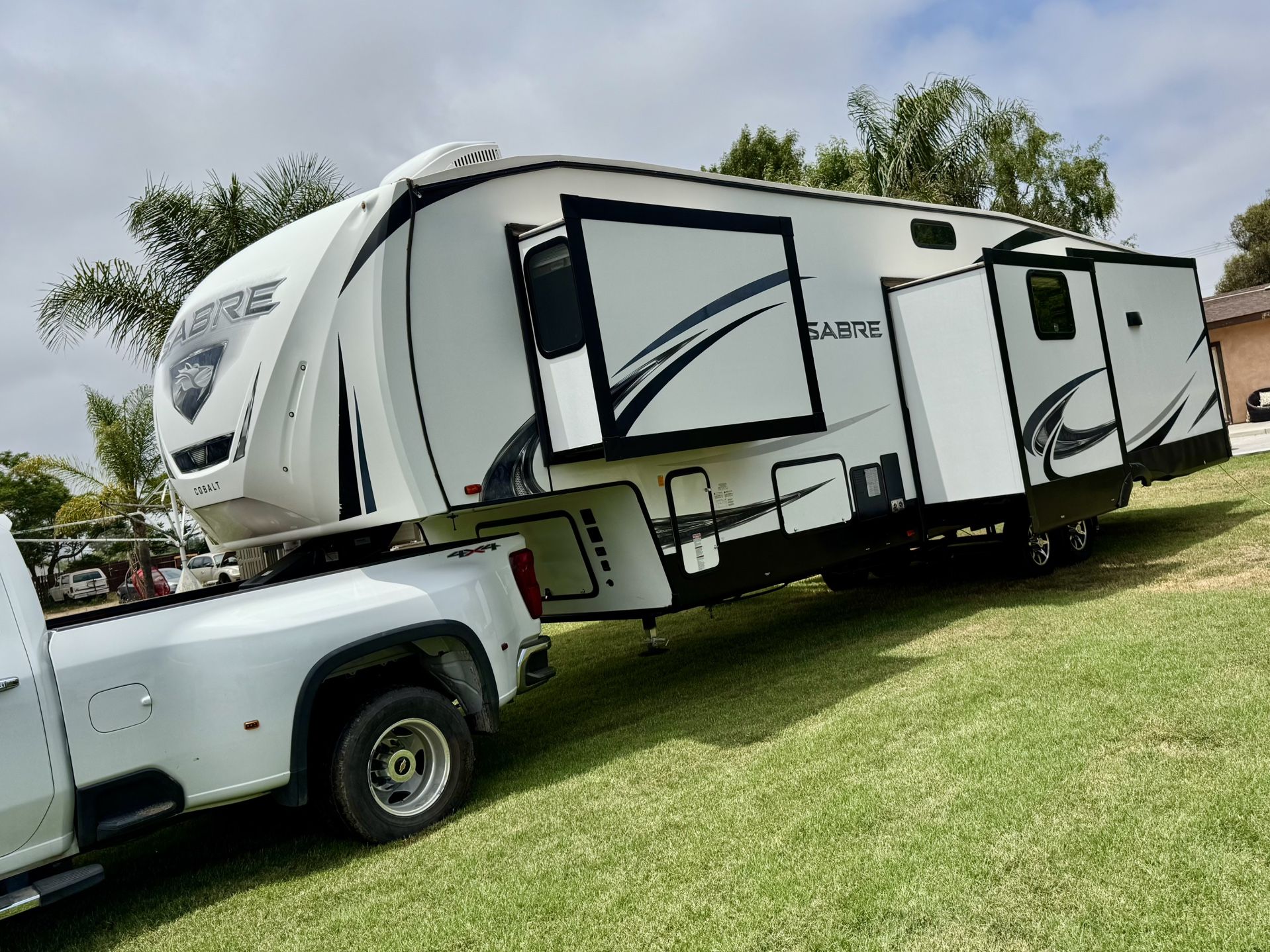 2020 Bunkhouse Fifthwheel Trailer