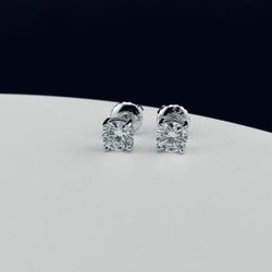 5mm Moissanite Earrings
