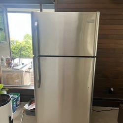 Frigidaire Refrigerator Freezer