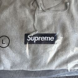 Supreme Box logo
