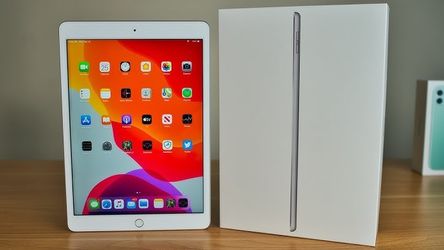 NEW APPLE IPAD 7 7TH GEN 32GB CELLULAR + WiFi + WARRANTY