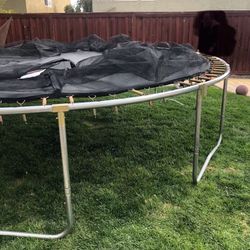 Trampoline Super Fun 12’ Diameter 