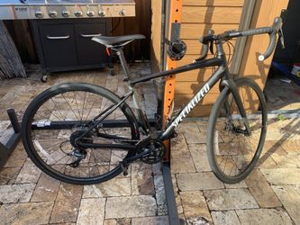 Road bicycle. Specialized diverge