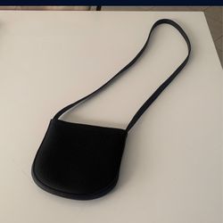 Small Basic Black Pebbled Leather Purse